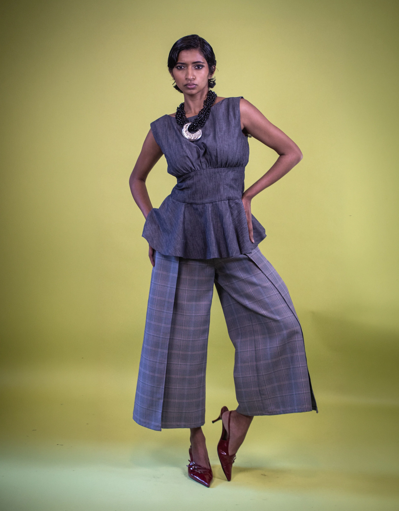 Grey denim sleeveless peplum August blouse –  HEIKE-NY