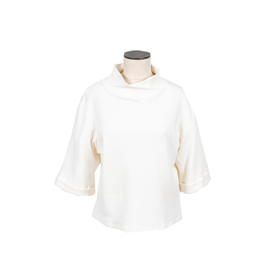 Ivory white sweater with short sleeves and fold over collar